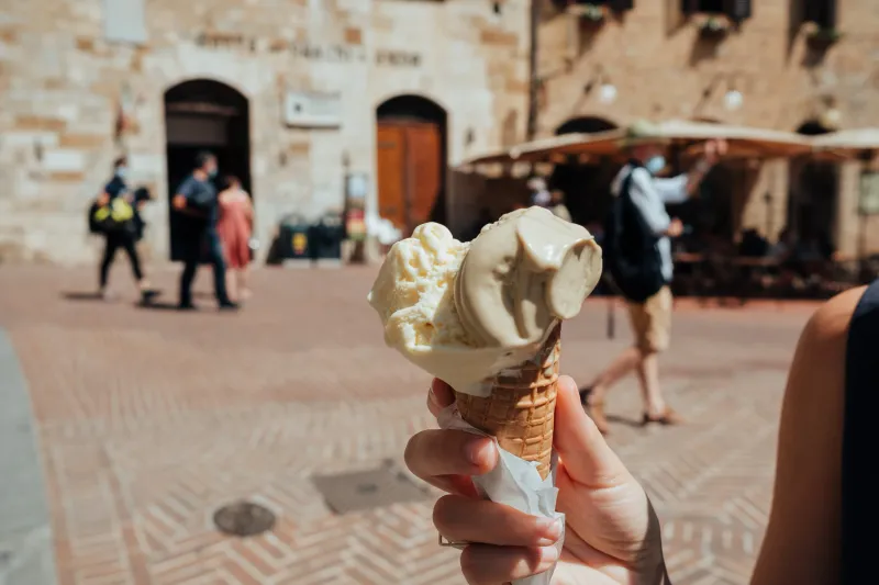 Tuscany Road Journal: Part Two — Finding Our Feet (& Wheels)